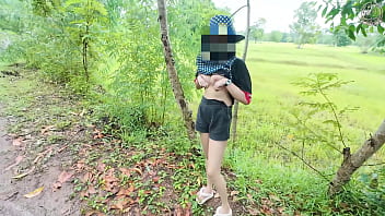 Thiếu Nữ Thái Lan Phô Bày Vùng Kín Bên Lề đường, Tiếng Rên đặc Sệt Chất Á Đông