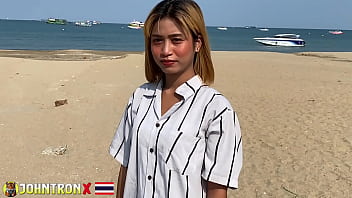 Khoảnh Khắc Nóng Bỏng Cùng Em Gái Châu Á Dễ Thương Và Cái Kết đầy Tinh Dịch