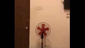 Cô Nàng Chủ Nha Khoa Vạn Hạnh Khoe Thân Hình Nóng Bỏng ở Chợ Lầu Bình Thuận Phần 1